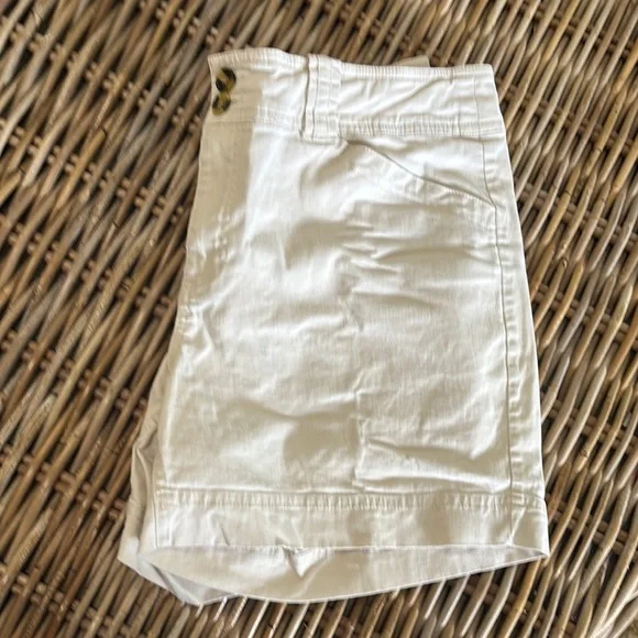 Crazy Shirts Hawaii Khaki 5” shorts size 12 - Picture 6 of 6